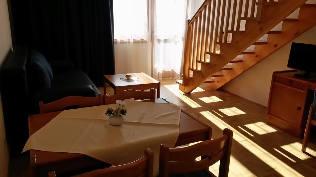 Panoramablickhotel - Lakeview Apartments Annenheim Pokoj fotografie
